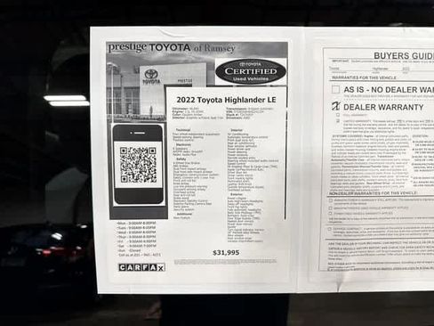 Used 2022 Toyota Highlander LE AWD/4WD image 13