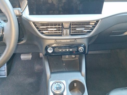 Used 2023 Ford Escape Platinum image 11