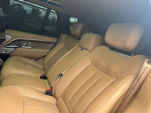 Used 2025 Land Rover Range Rover Autobiography AWD/4WD image 19
