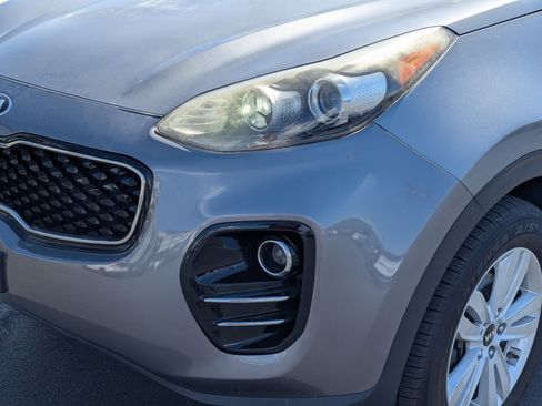Used 2017 Kia Sportage LX AWD/4WD image 12