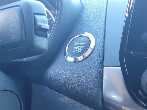 Certified 2021 Ford EcoSport SE image 23