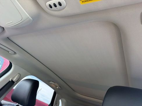 Used 2024 Ford Edge SEL w/ Convenience Package AWD/4WD image 7