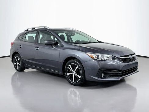 Used 2020 Subaru Impreza 2.0i Premium w/ Popular Package #2 AWD/4WD image 4