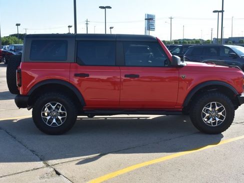 Used 2024 Ford Bronco Badlands AWD/4WD image 4
