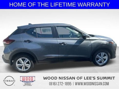 New 2025 Nissan Kicks Play S image 8