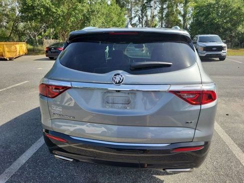 Used 2024 Buick Enclave Essence w/ Sport Touring Edition FWD image 5