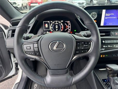 Used 2024 Lexus ES 350 w/ Premium Package image 20