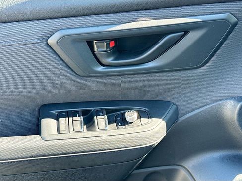 Used 2025 Subaru Forester Premium image 21