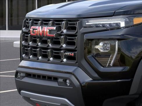 New 2026 GMC Canyon AT4 image 13