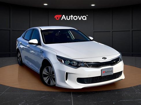 Used 2017 Kia Optima Premium image 2