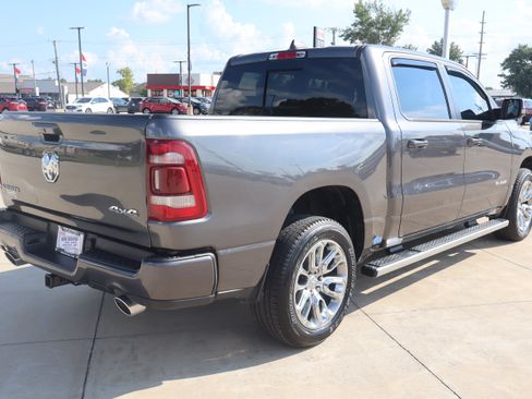 Used 2024 RAM 1500 Laramie AWD/4WD image 5