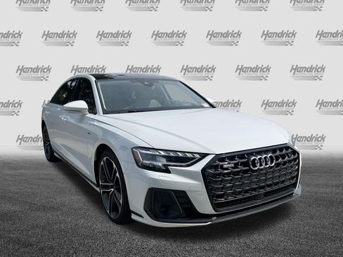 Used 2025 Audi A8 L 3.0T AWD/4WD image 2