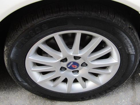 Used 2008 Saab 9-3 2.0T w/ Moonroof Package FWD image 31