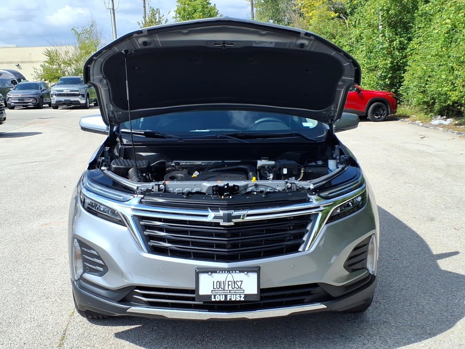 Used 2024 Chevrolet Equinox LT w/ LPO, Floor Liner Package FWD image 32