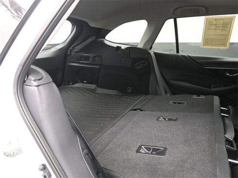 Used 2022 Subaru Outback Limited image 30