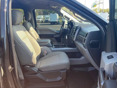Used 2019 Ford F250 XLT w/ XLT Premium Package AWD/4WD image 29