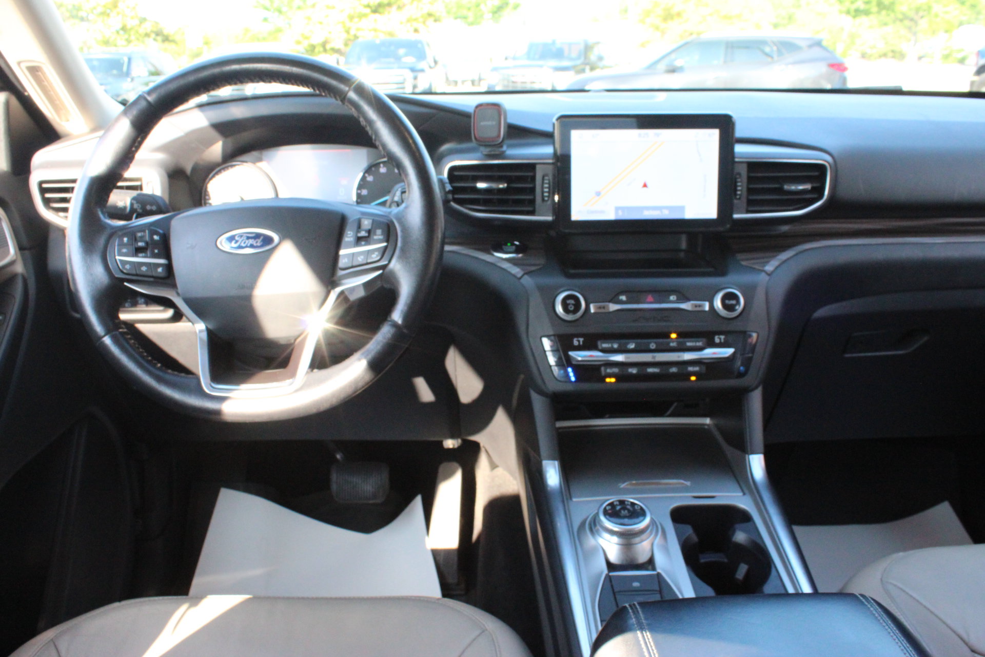 Used 2020 Ford Explorer Limited AWD/4WD image 30