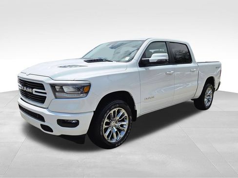 Used 2023 RAM 1500 Laramie AWD/4WD image 3