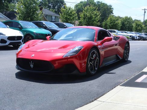 Used 2022 Maserati MC20 Coupe RWD image 2