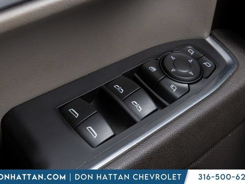 Used 2025 GMC Sierra 1500 SLT AWD/4WD image 12