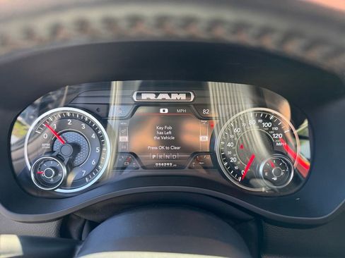 Used 2022 RAM 1500 Big Horn AWD/4WD image 16
