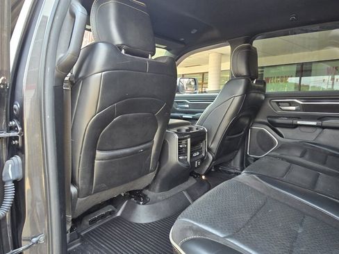 Used 2019 RAM 1500 Laramie w/ Sport Appearance Package AWD/4WD image 13