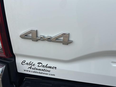 Used 2023 Toyota Tacoma SR5 AWD/4WD image 21