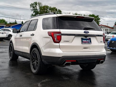 Used 2016 Ford Explorer Sport w/ Equipment Group 401A AWD/4WD image 11