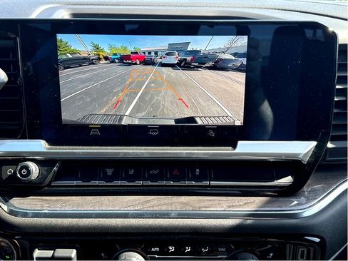 Used 2024 Chevrolet Silverado 2500 LTZ image 15