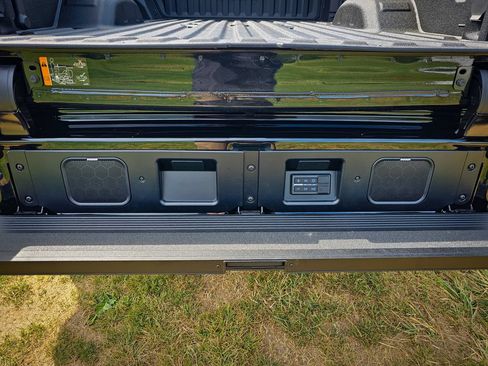 New 2026 GMC Sierra 3500 Denali Ultimate AWD/4WD image 8