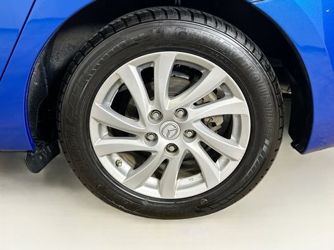 Used 2012 MAZDA MAZDA3 i Touring image 11