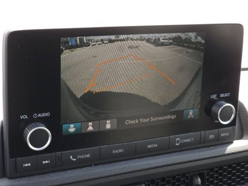 Used 2024 Honda CR-V EX image 4