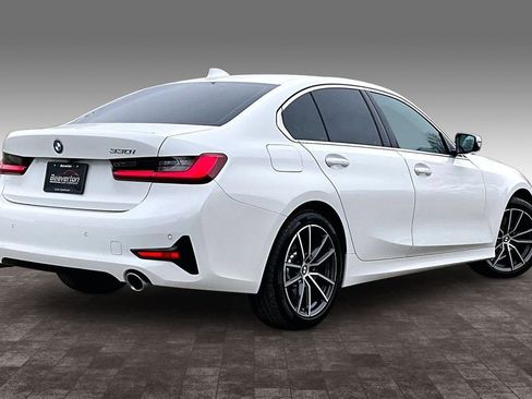 Used 2021 BMW 330i Sedan w/ Driving Assistance Package image 14