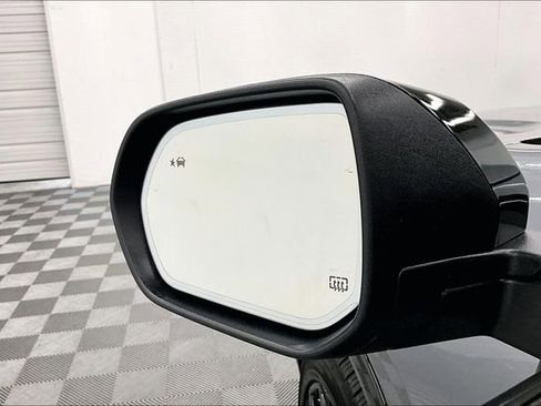 Used 2026 Chevrolet Traverse RS AWD/4WD image 32