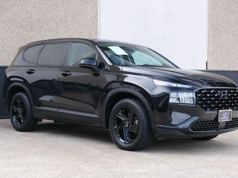 Used 2021 Hyundai Santa Fe SE FWD image 4