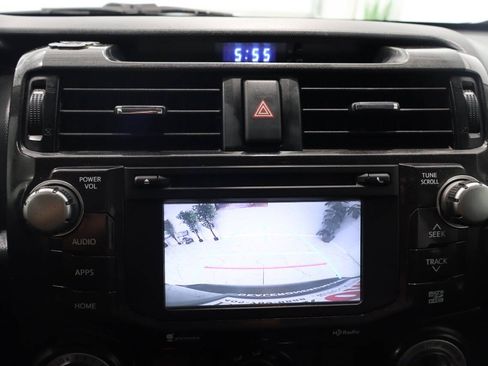 Used 2015 Toyota 4Runner Trail AWD/4WD image 19