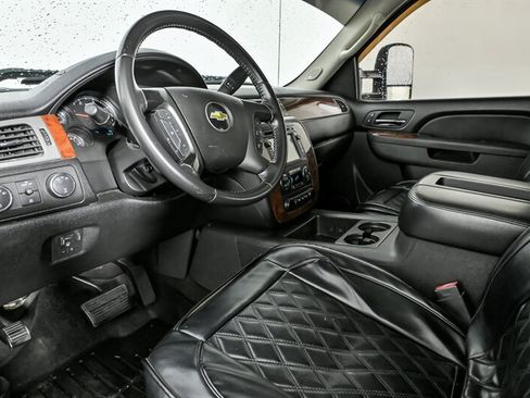 Used 2011 Chevrolet Silverado 3500 LTZ w/ LTZ Plus Package AWD/4WD image 15