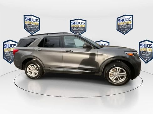 Used 2023 Ford Explorer XLT image 9