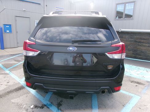 Used 2023 Subaru Forester Wilderness AWD/4WD image 5