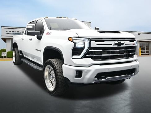 Used 2026 Chevrolet Silverado 2500 LTZ w/ Z71 Chrome Sport Edition AWD/4WD image 7