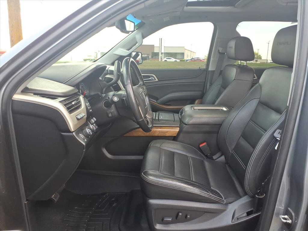 Used 2020 GMC Yukon Denali w/ Denali Ultimate Package AWD/4WD image 25