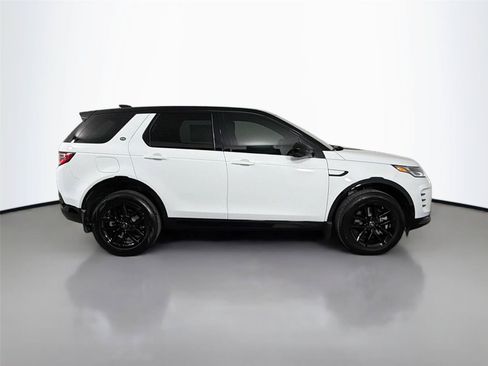 New 2026 Land Rover Discovery Sport Landmark AWD/4WD image 4