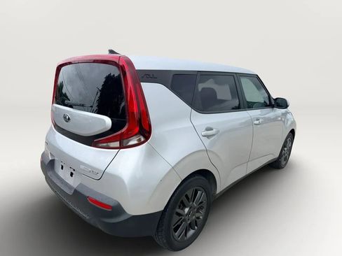 Used 2020 Kia Soul EX FWD image 6