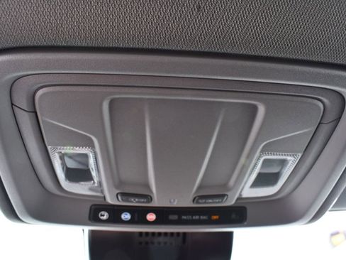 Used 2025 Chevrolet Silverado 3500 W/T AWD/4WD image 31