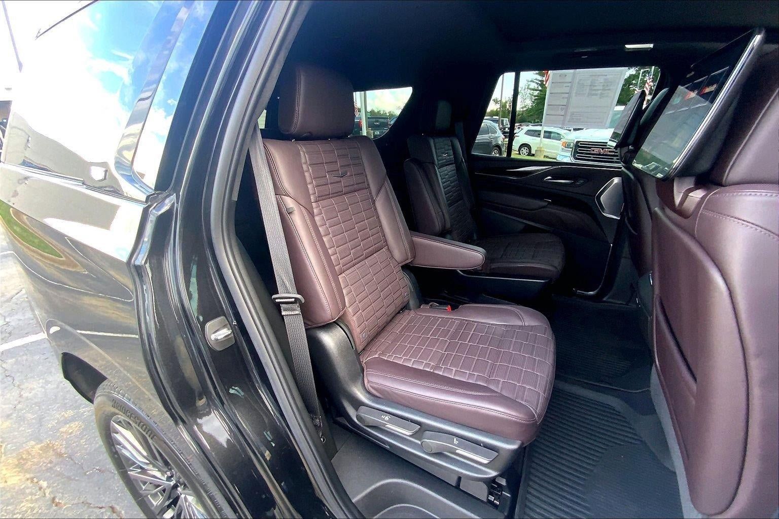 Certified 2024 Cadillac Escalade V AWD/4WD image 24