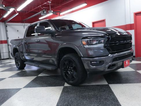 Used 2022 RAM 1500 Laramie AWD/4WD image 2