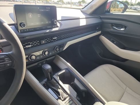 Used 2024 Honda Accord EX image 21