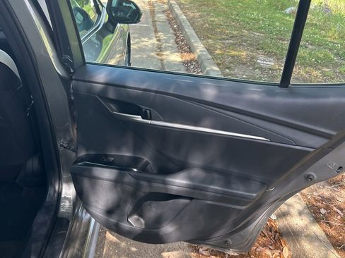 Used 2025 Toyota Camry SE image 23