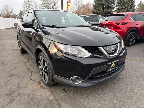 Used 2018 Nissan Rogue Sport SL w/ SL Premium Package image 7