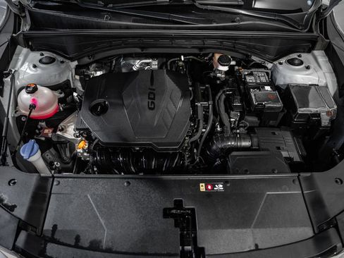 Used 2025 Kia Sorento S w/ Panoramic Sunroof Package image 19